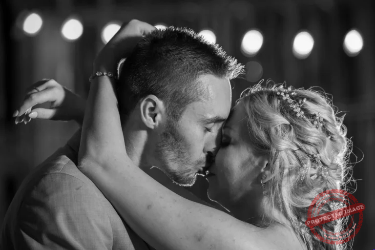 The Benefits of an Unplugged Wedding Ceremony